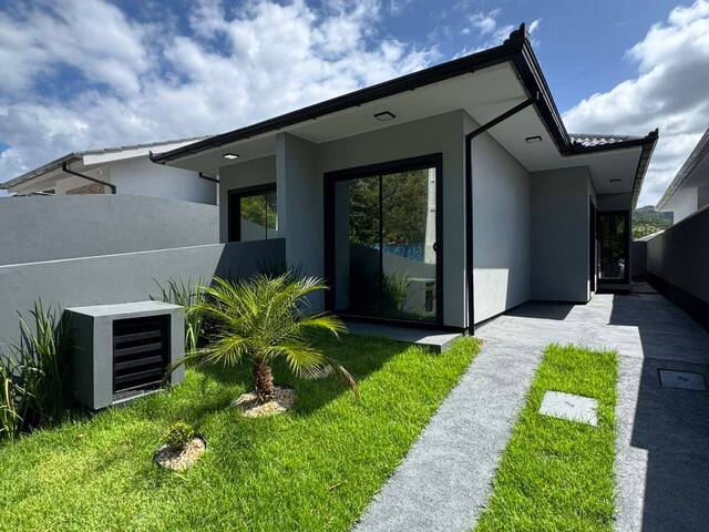 #3 - Casa para Venda em São José - SC