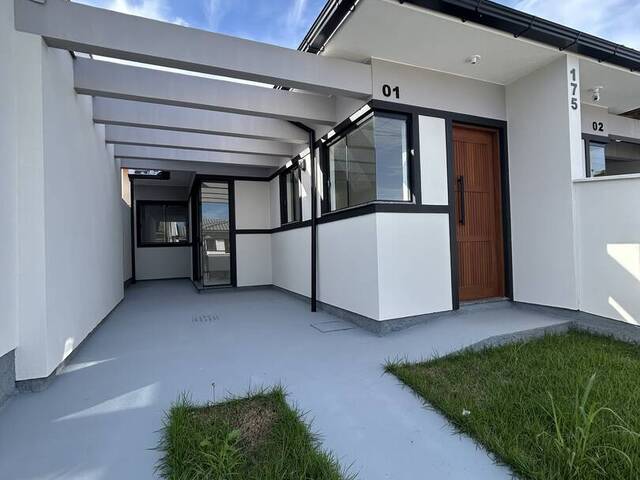 #8 - Casa para Venda em São José - SC
