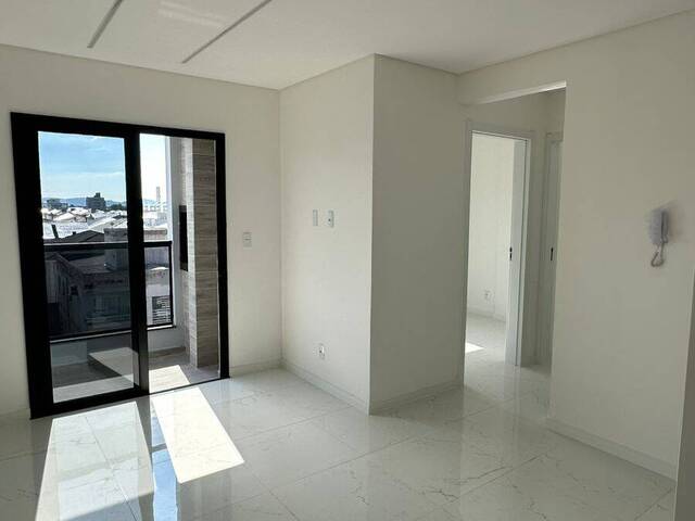 #16 - Apartamento para Venda em Palhoça - SC