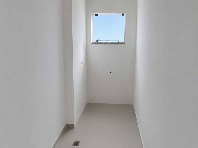 #26 - Apartamento para Venda em São José - SC