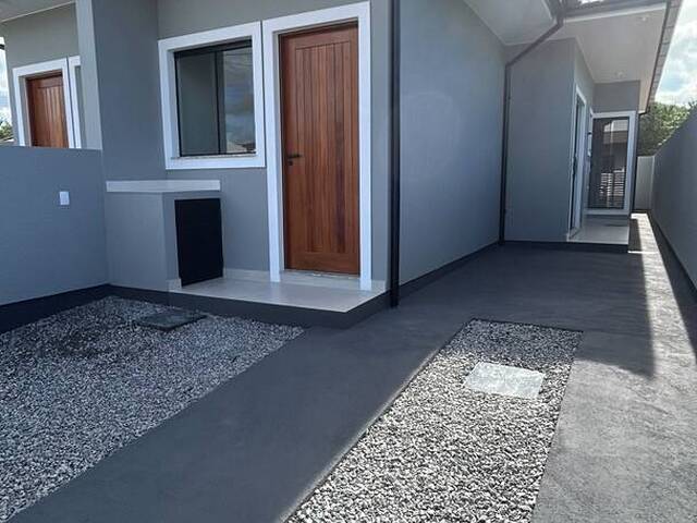#28 - Casa para Venda em São José - SC