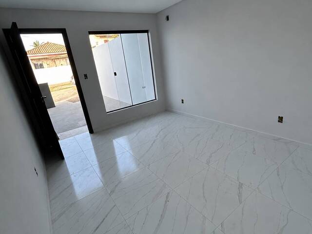 #29 - Casa para Venda em São José - SC