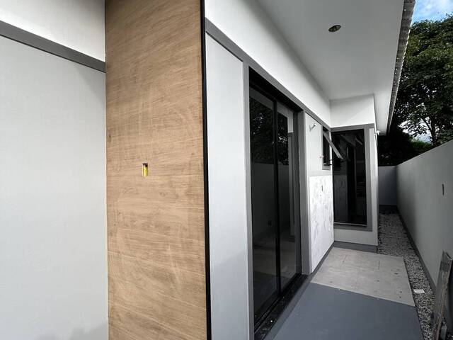 #32 - Casa para Venda em São José - SC - 2