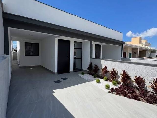 #35 - Casa para Venda em São José - SC - 1