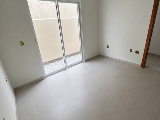 #36 - Casa para Venda em São José - SC - 3